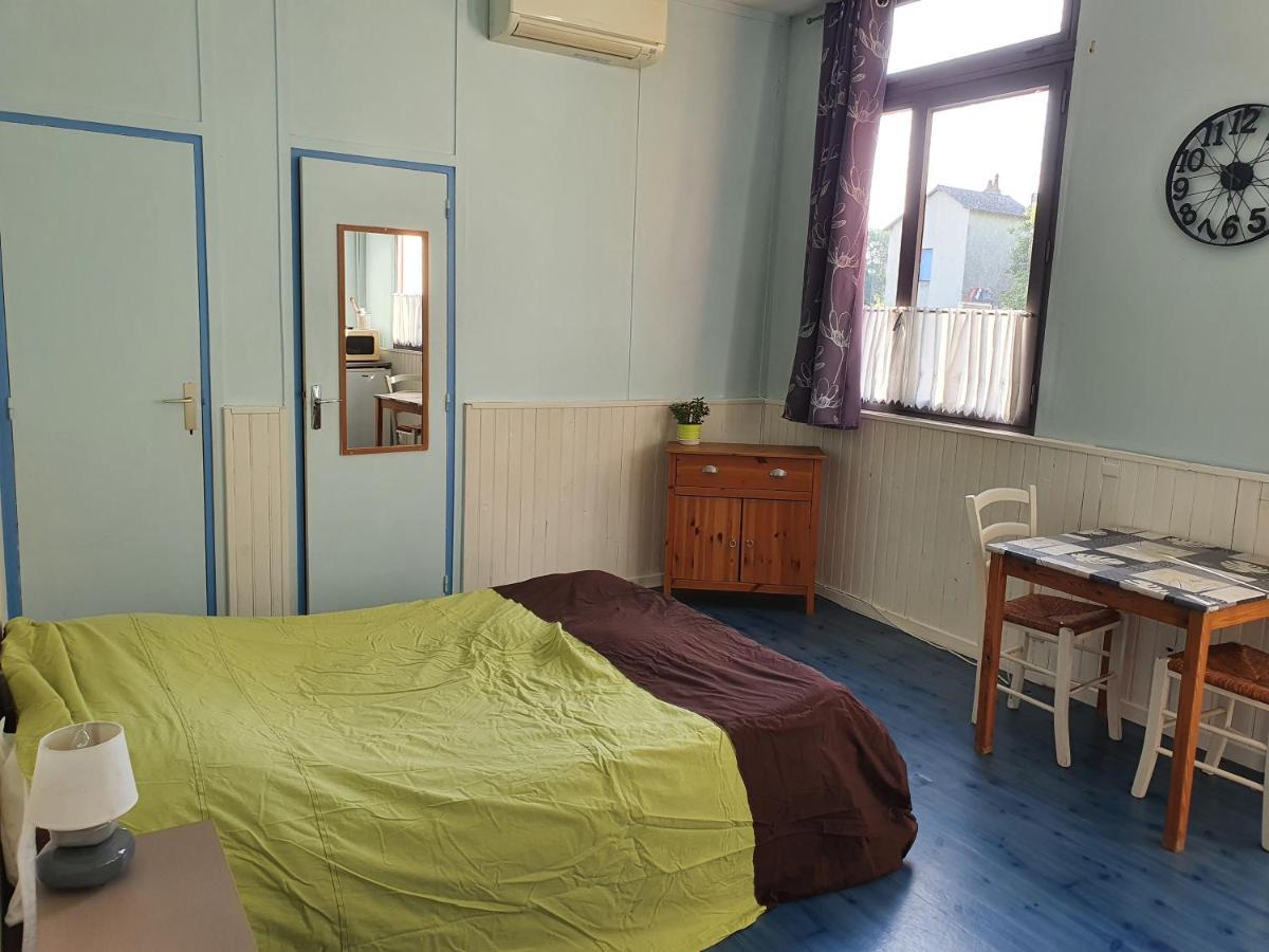 Camping Des 2 Rives- Chambres Etang-sur-Arroux Exterior photo